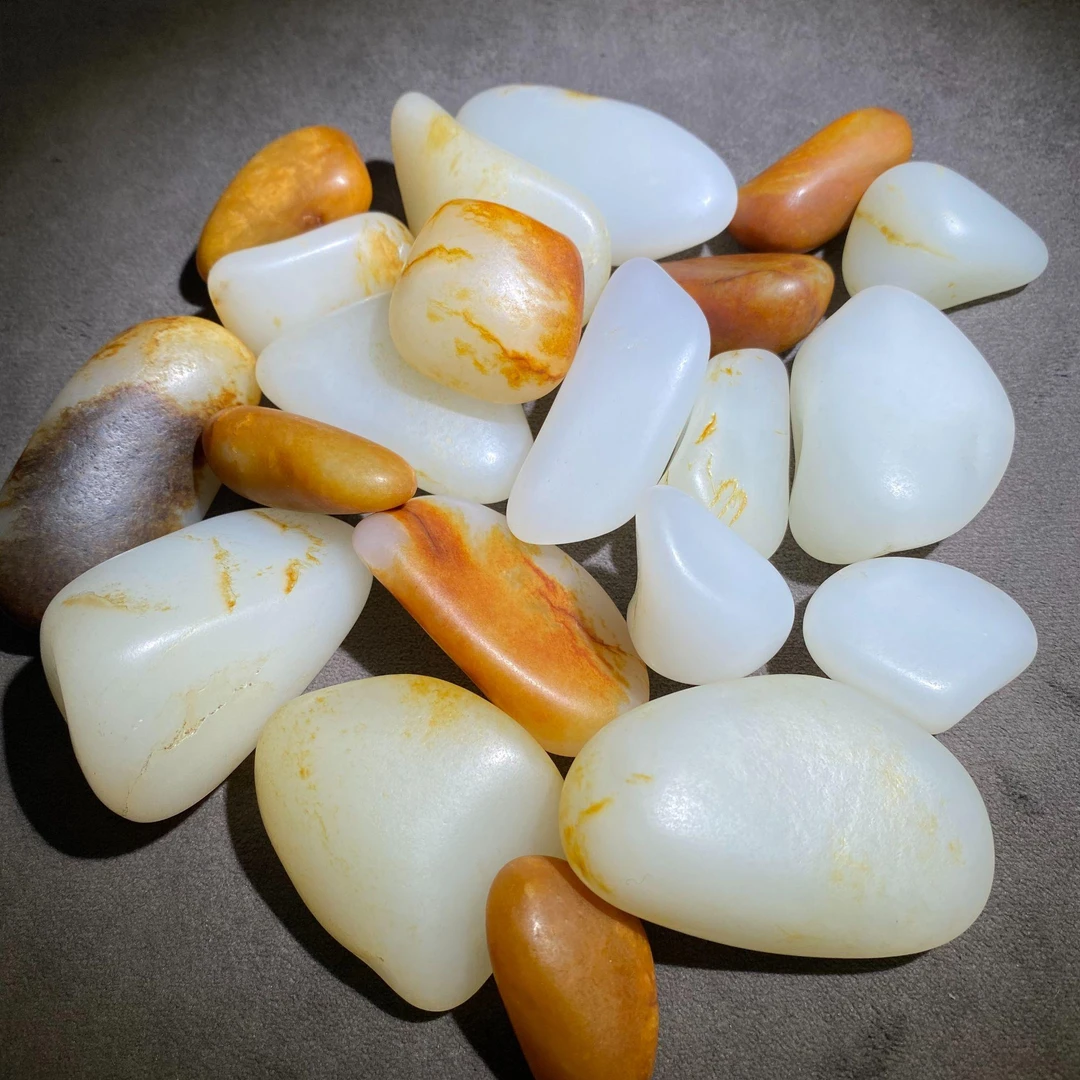 新疆玉龙河原石手把