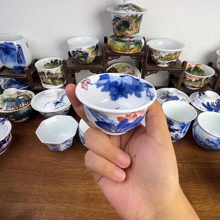 忠意堂釉下彩荷花鱼