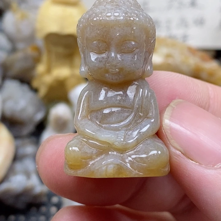 颈饰未镶嵌硅化珊瑚（珊瑚玉）