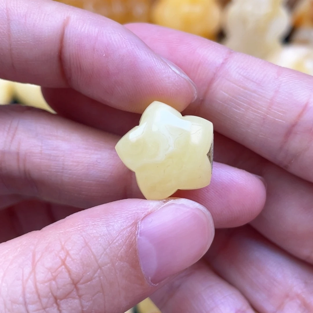 未镶嵌琥珀裸石蜜蜡