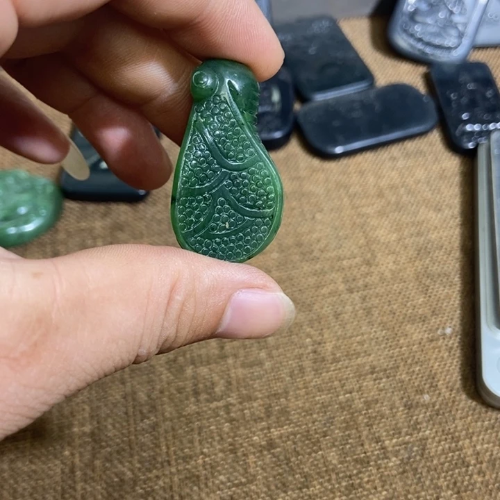 和田玉（糖玉）未镶嵌颈饰