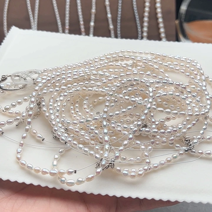 钛钢淡水珍珠颈饰