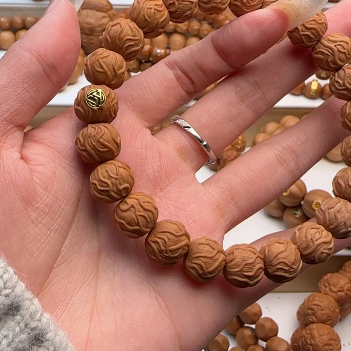 F****猴头核桃吊坠全品毕业级单标小毒液