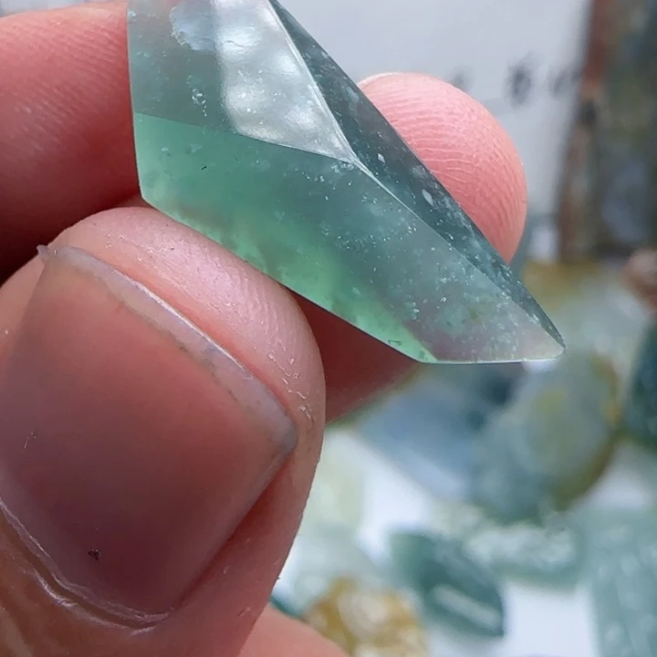 定制翡翠未镶嵌不包工