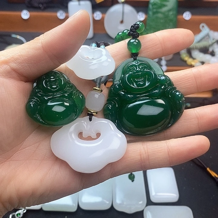 石英质玉颈饰未镶嵌罗*