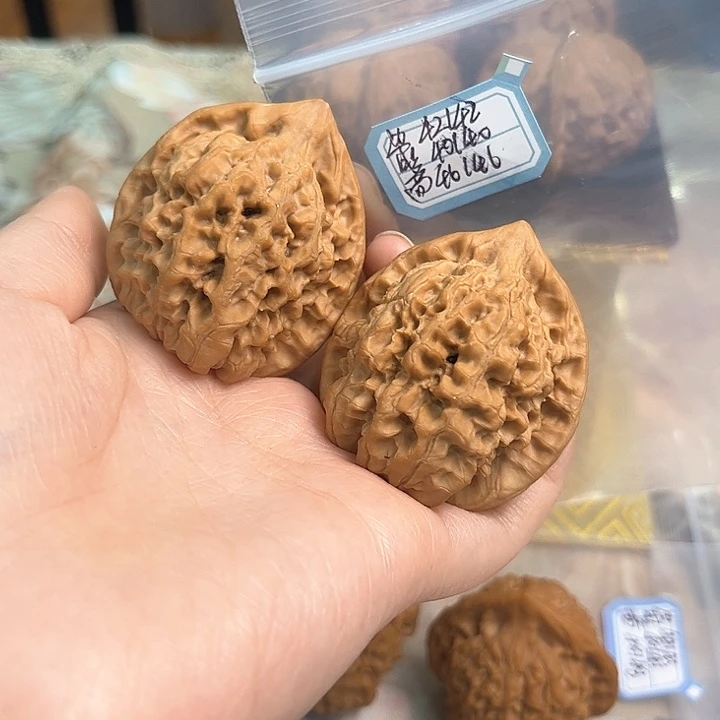 文玩核桃把件官帽