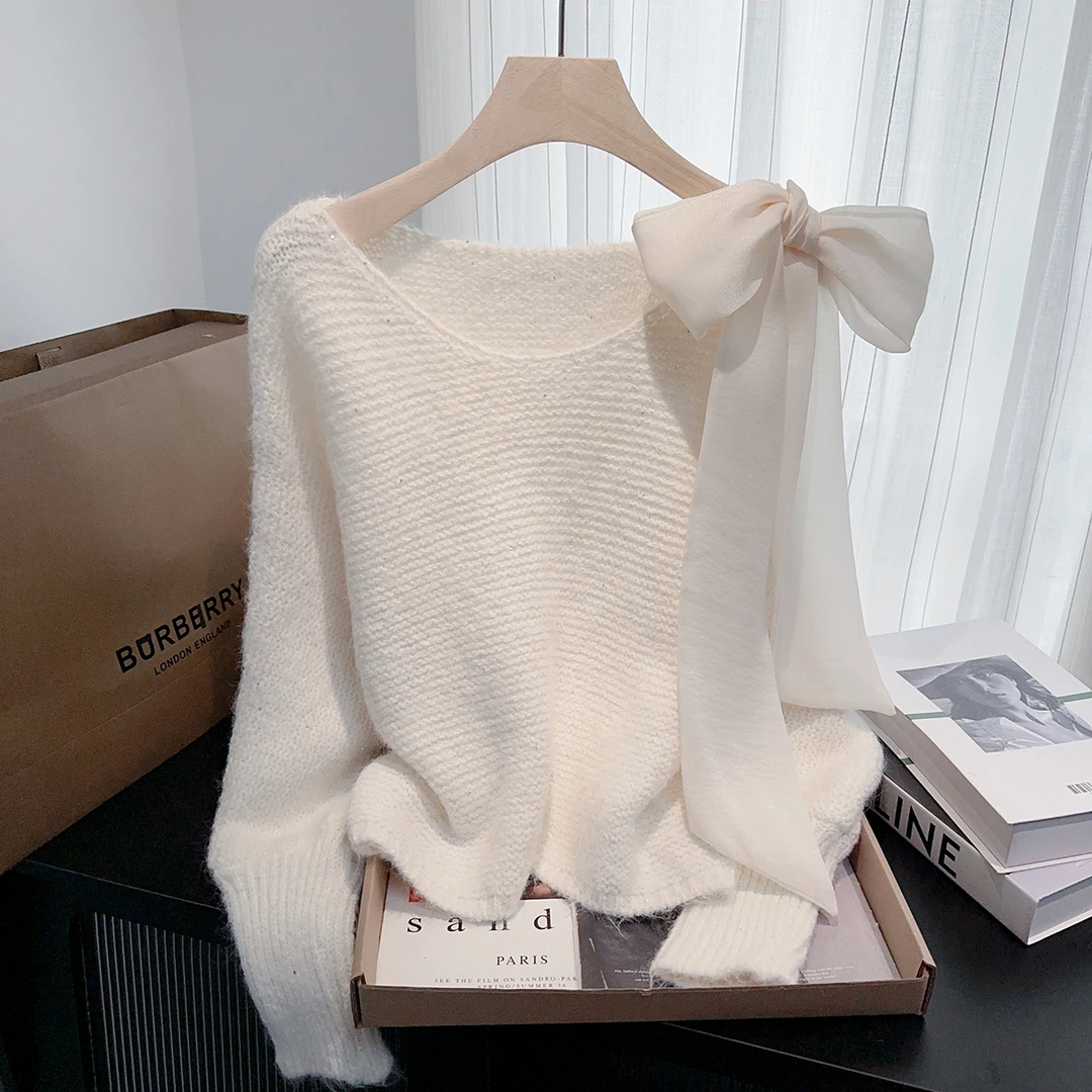 米白色毛针织衫女2025秋新款设计感甜美风蝴蝶结蝙蝠袖巨好看上衣