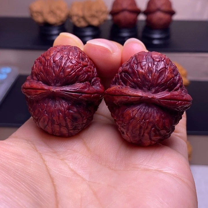 文玩核桃把件红彩元宝7