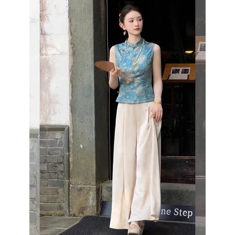 轻熟小众超好看夏装一整套清冷贵气感穿搭蓝色提花马甲裤子两件套