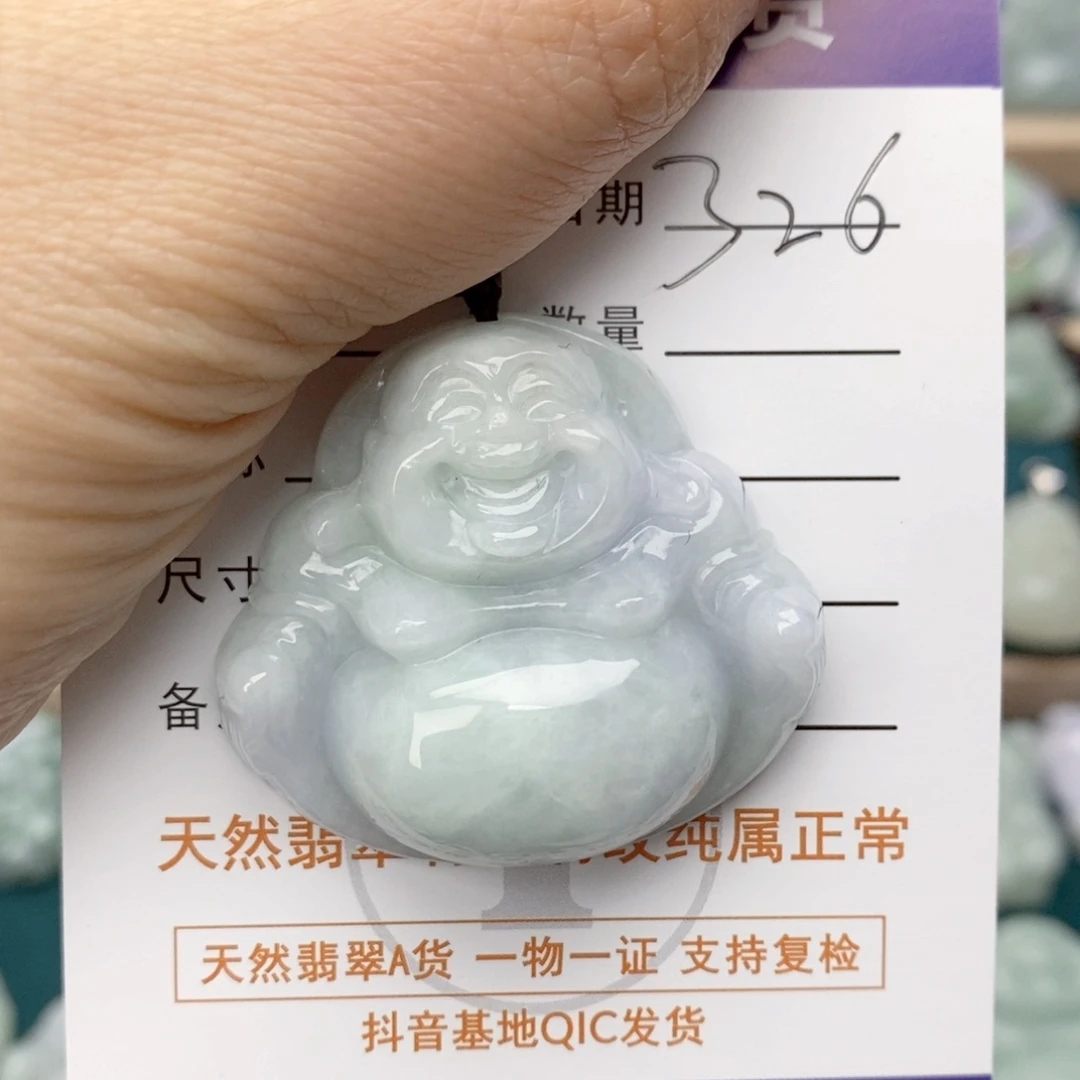 翡翠颈饰未镶嵌佛公