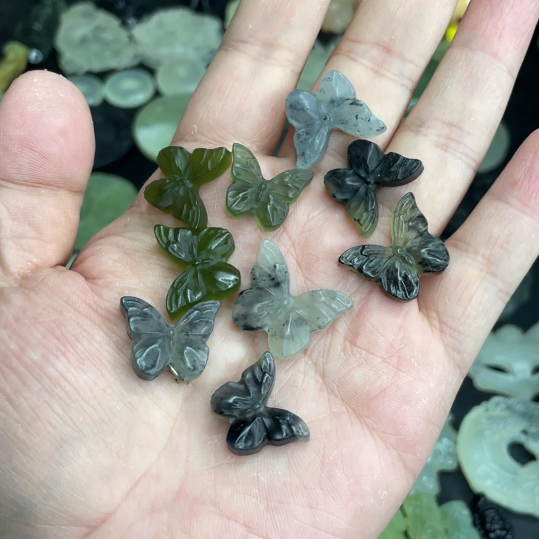 岫玉未镶嵌颈饰蝴蝶 发一