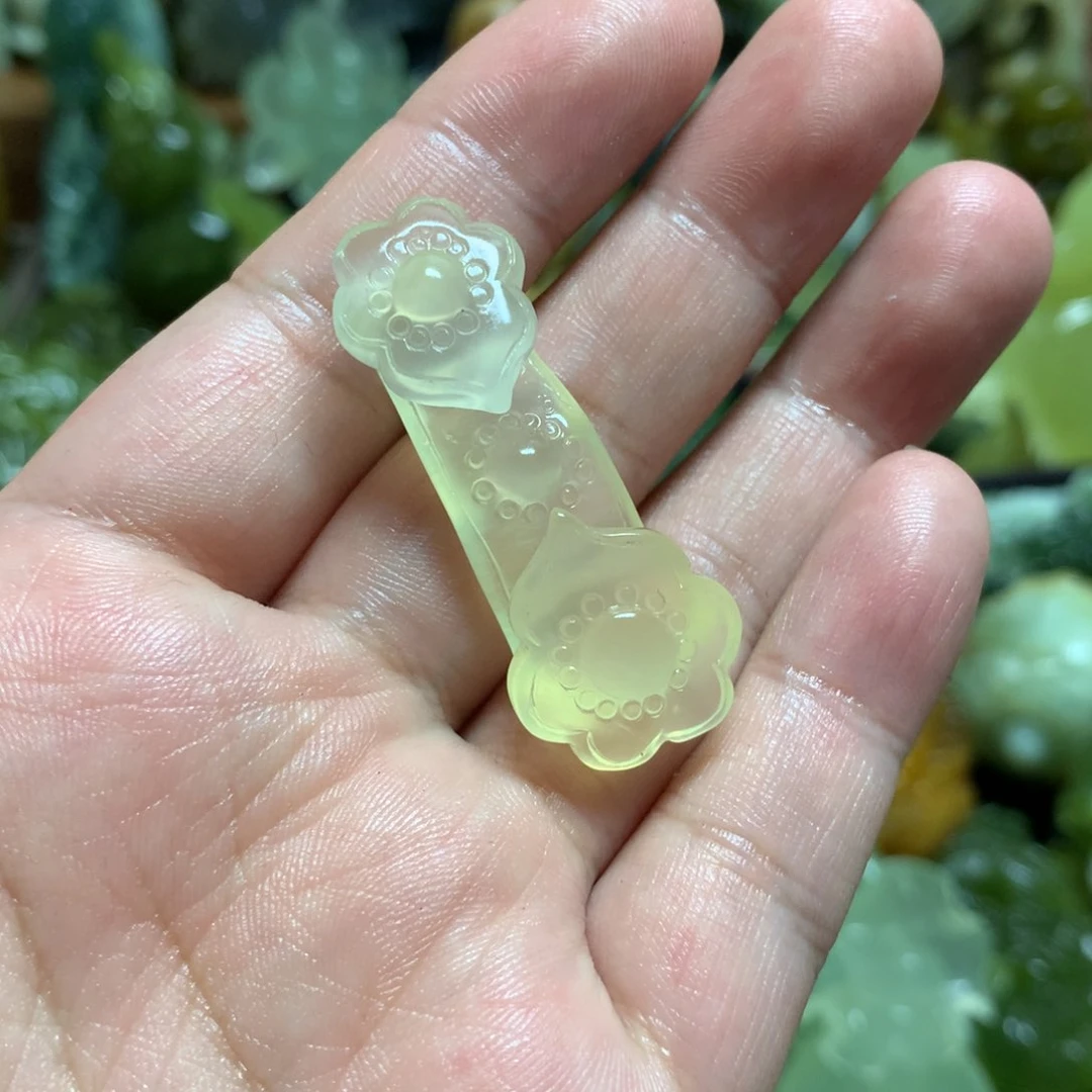 皓***空岫玉未镶嵌吊坠吊坠