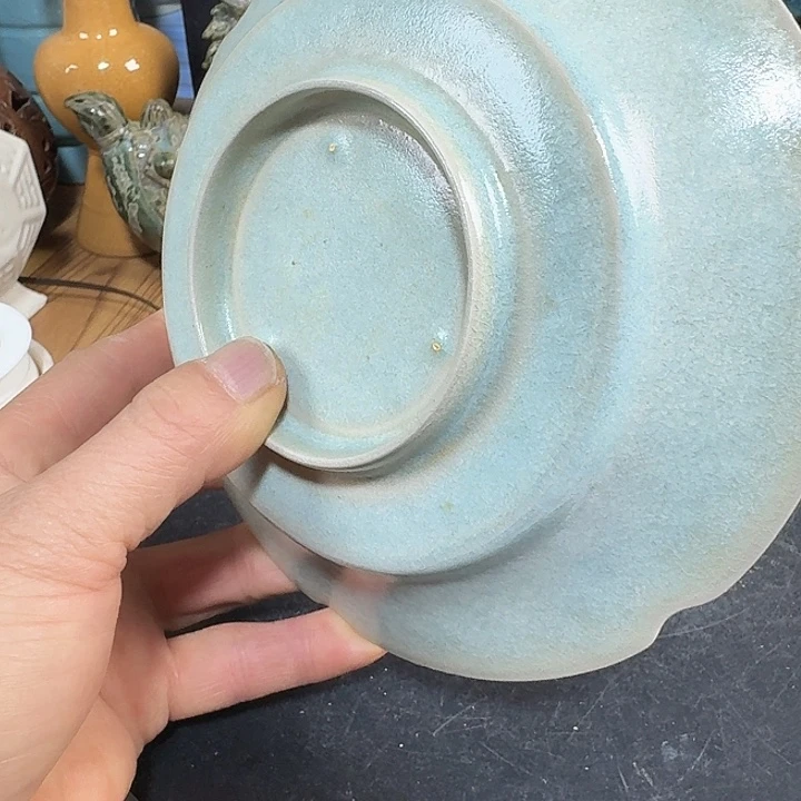 王***春瓷片器型美观精致大方