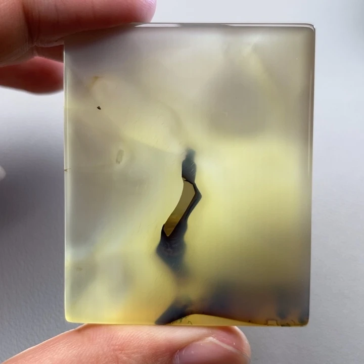 玛瑙/玉髓颈饰未镶嵌?****⁶