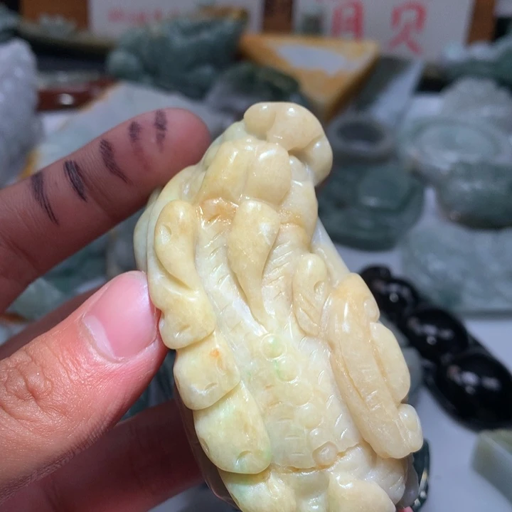 翡翠未镶嵌颈饰保真天然a货翡翠