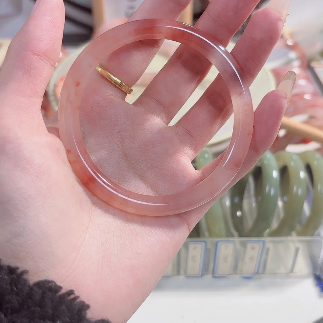 石英质玉手镯未镶嵌田*蜜