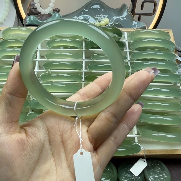 乔***汪岫玉未镶嵌手镯岫玉