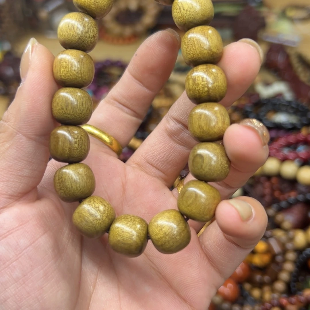 维腊木（绿檀）无事牌