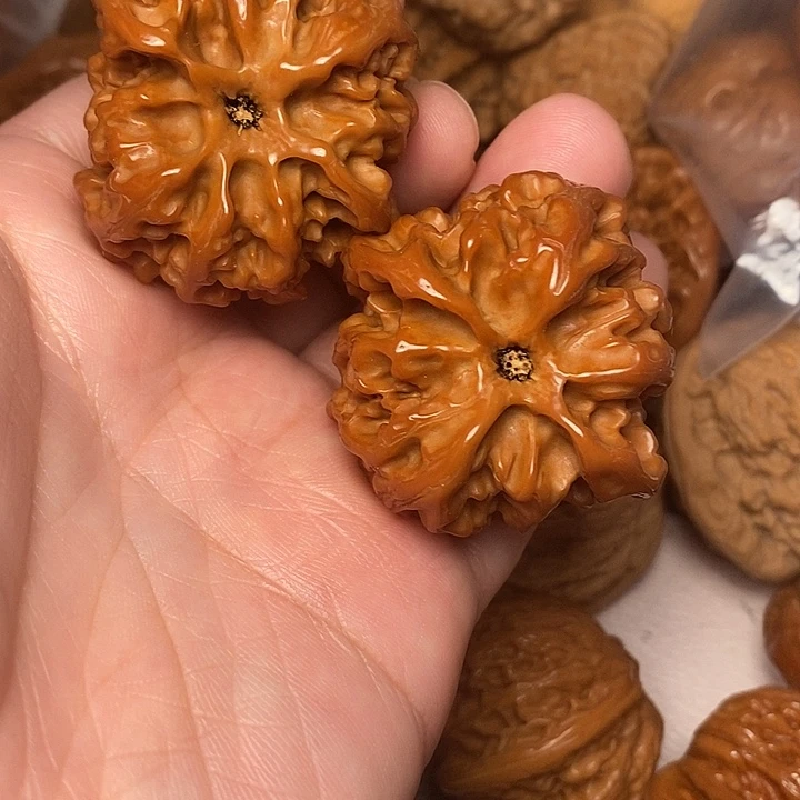 文玩核桃吊坠苹果41