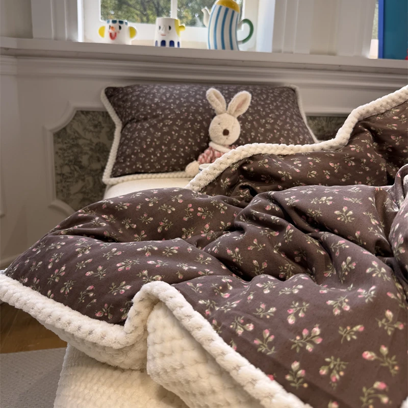 易安阁美式少女心复古碎花咖色棉加华夫格提花绒四件套1.5m1.8米
