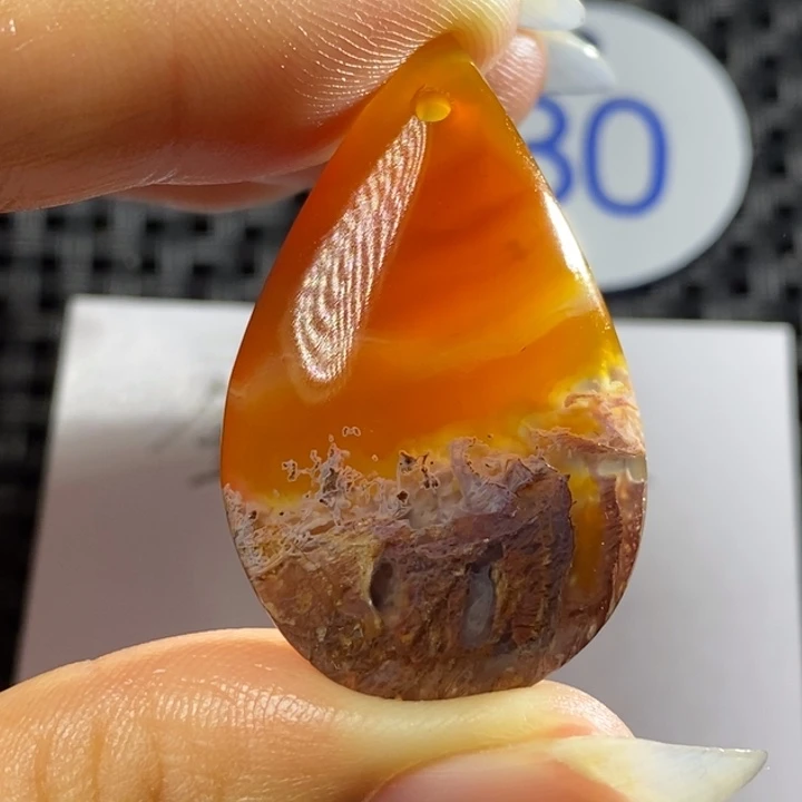 未镶嵌颈饰玛瑙/玉髓美****上