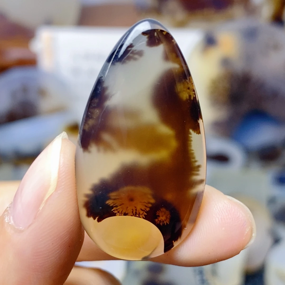 玛瑙/玉髓未镶嵌珠宝奇石