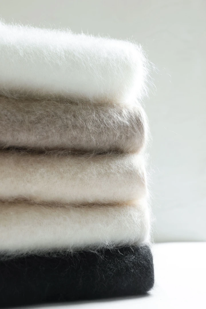 【100%山羊绒-拉绒】V领时尚休闲女款套头衫潮牌纯色-LM03-新款