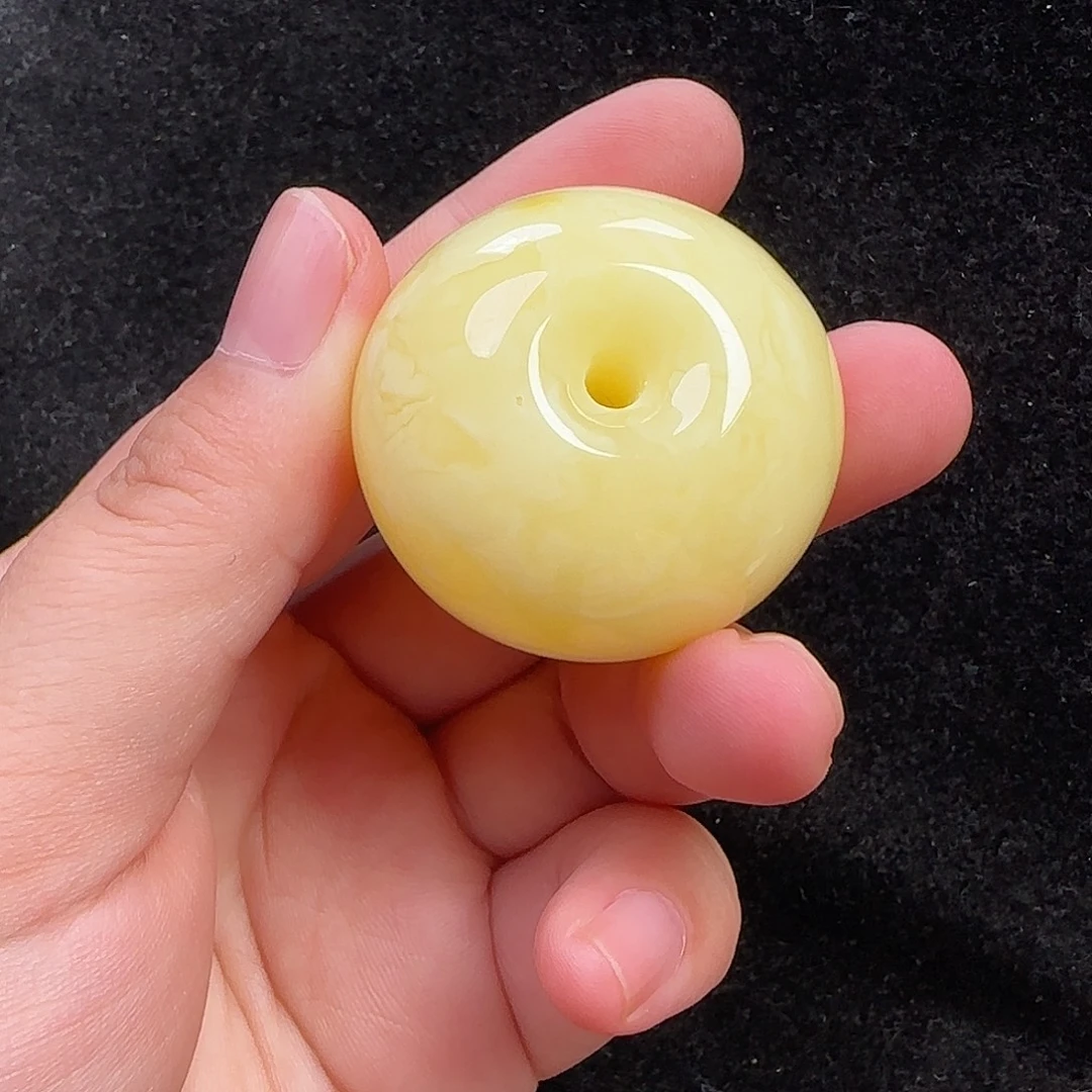 蜜蜡未镶嵌珠宝奇石