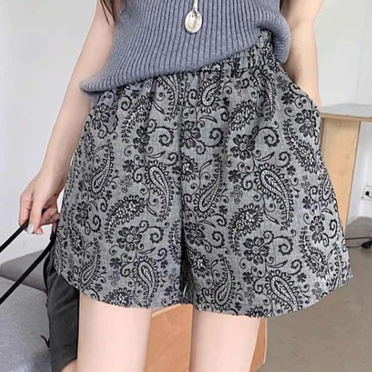 大码复古设计感休闲裤女装夏季时尚高腰阔腿裤胖MM遮肉显瘦短裤子