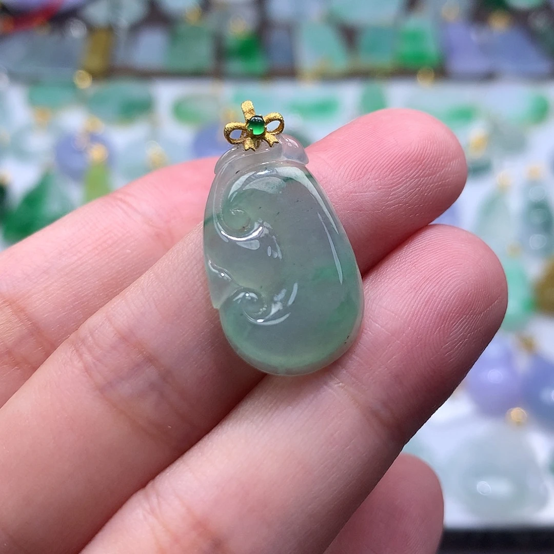 翡翠未镶嵌颈饰翡翠