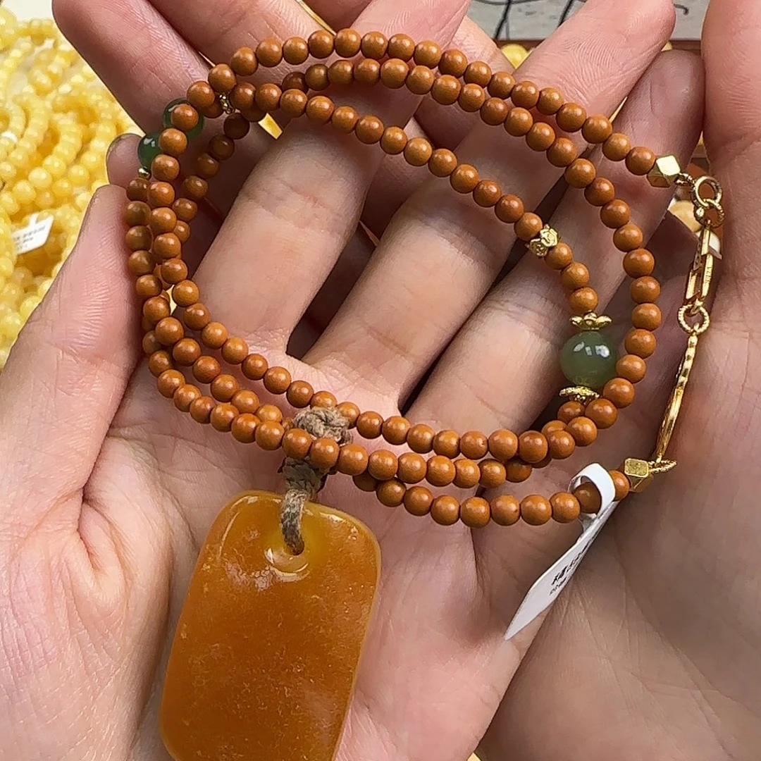 蜜蜡未镶嵌珠宝奇石