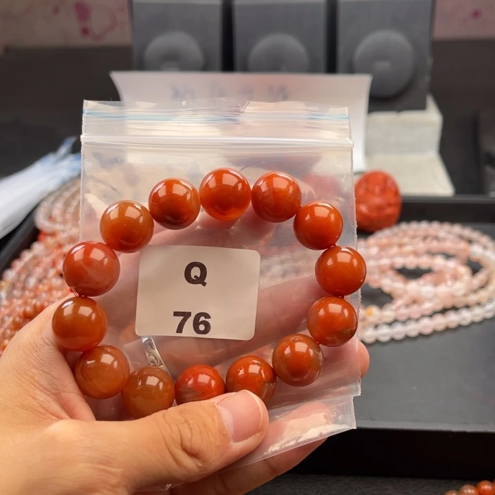 甜***姐南红玛瑙未镶嵌多样性发货默认微瑕16mm