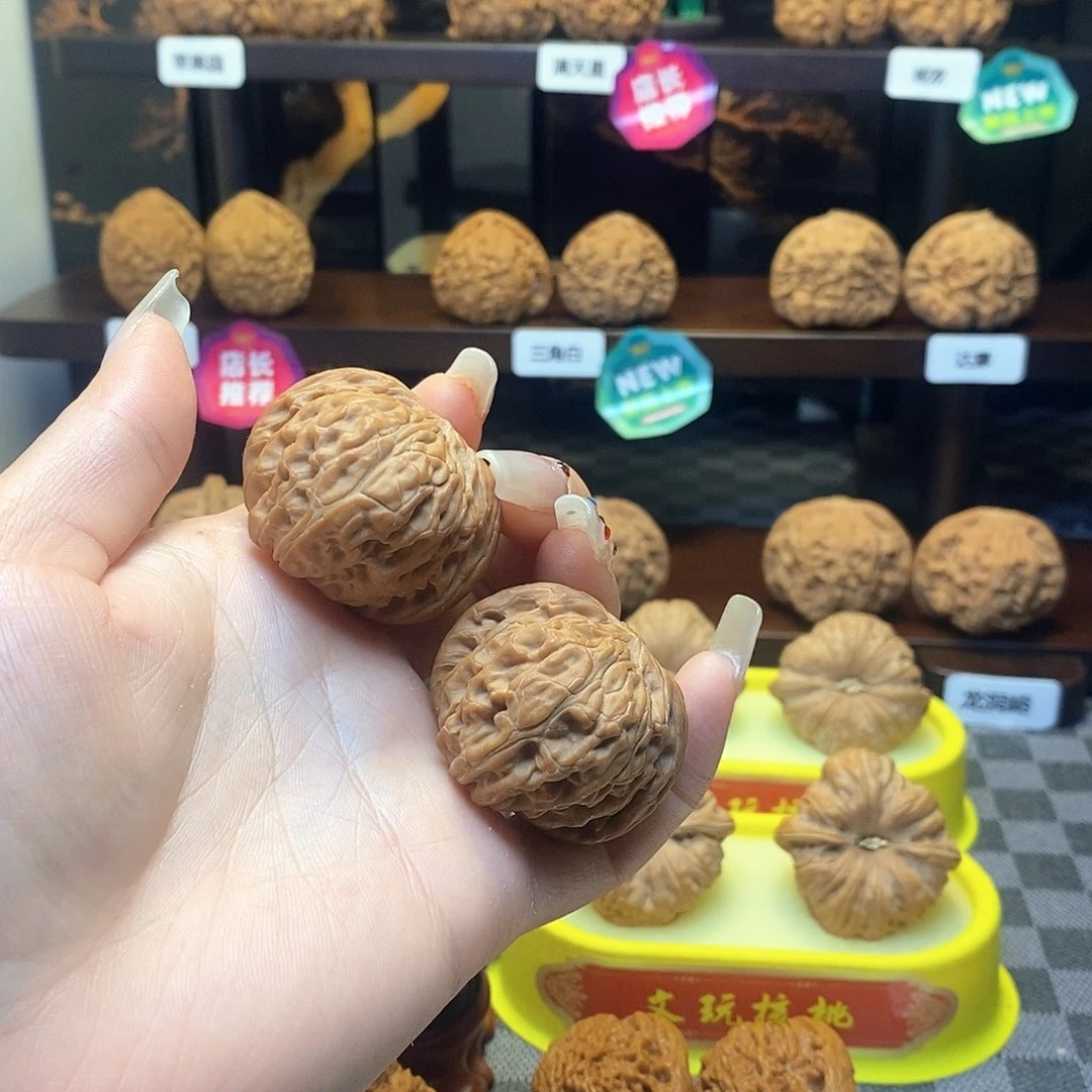 核桃把件全品大肚磨盘卡边38肚40白茬