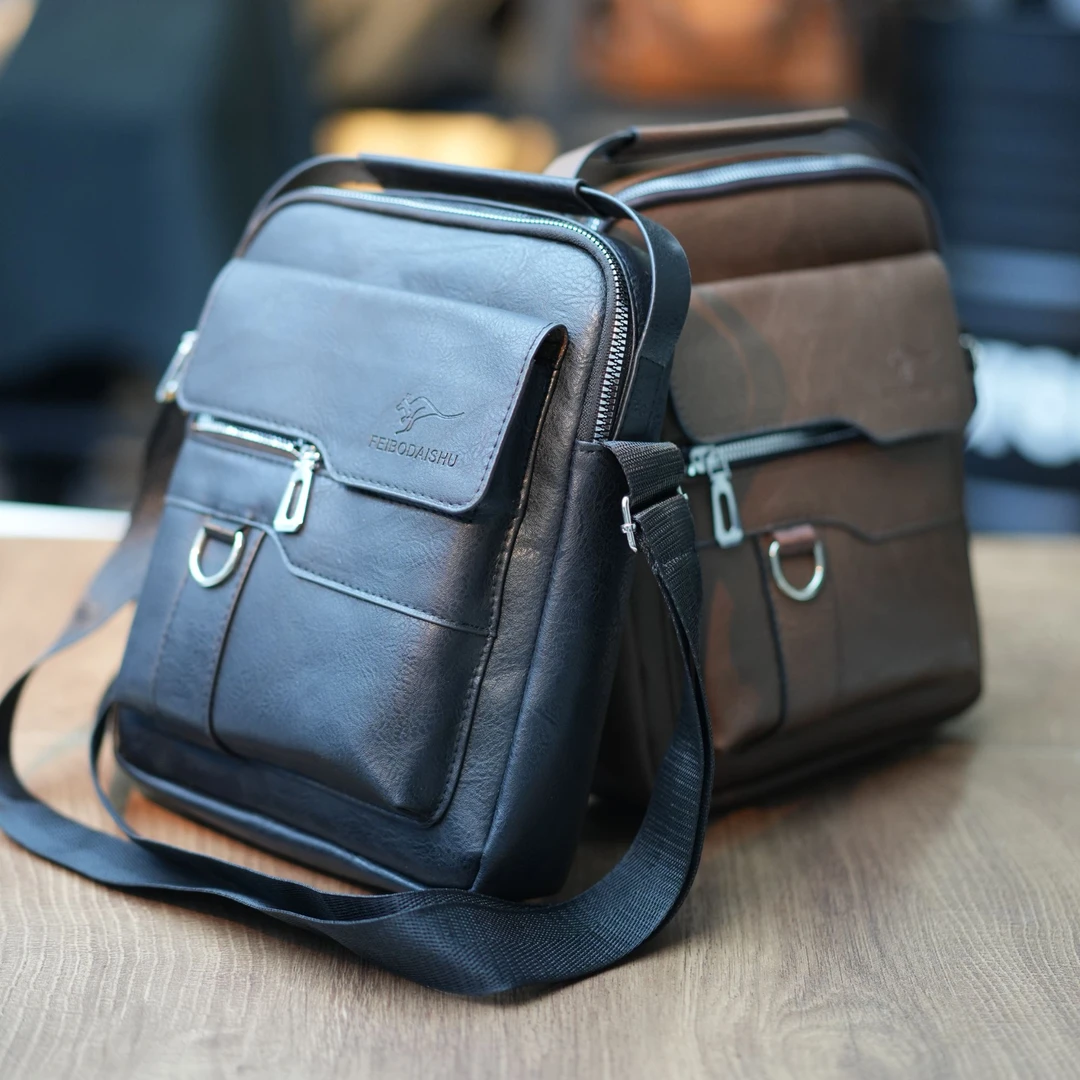 男士商务通勤方形单肩斜挎包休闲百搭单肩竖款