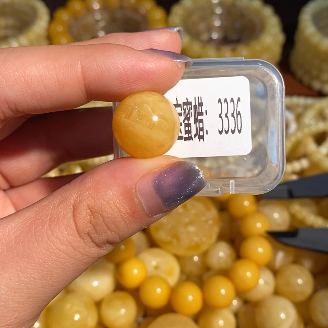 琥珀未镶嵌珠宝奇石3336