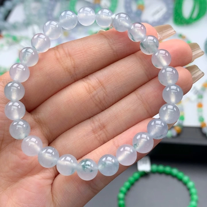 翡翠手镯未镶嵌翡翠