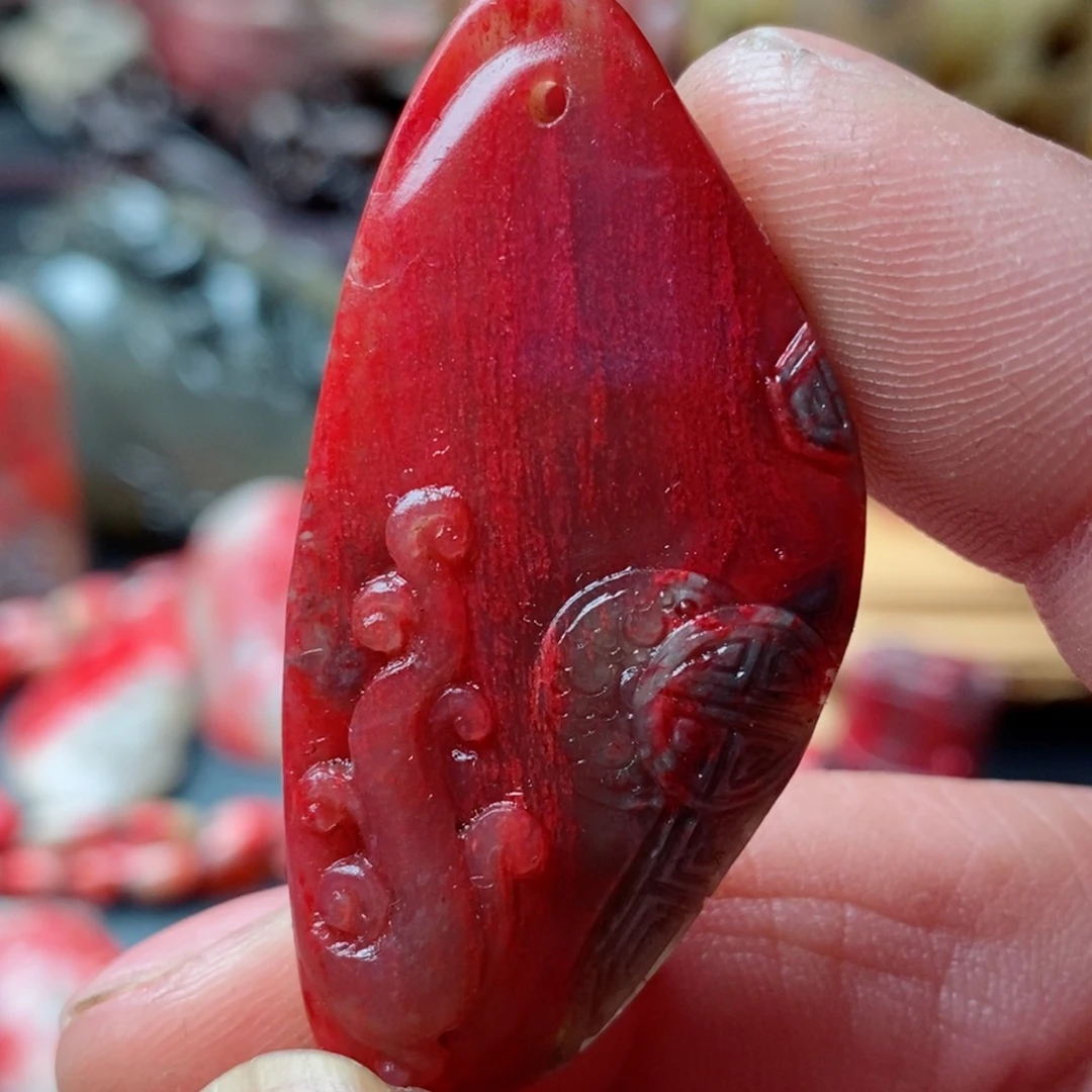 昌化鸡血石昌化鸡血石挂件