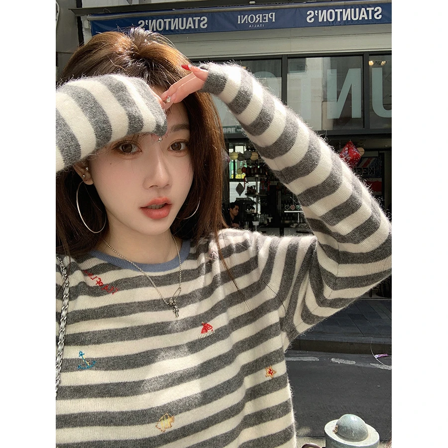 张贝贝 海浪信函 浣熊绒+羊毛 串珠刺绣针织条纹衫