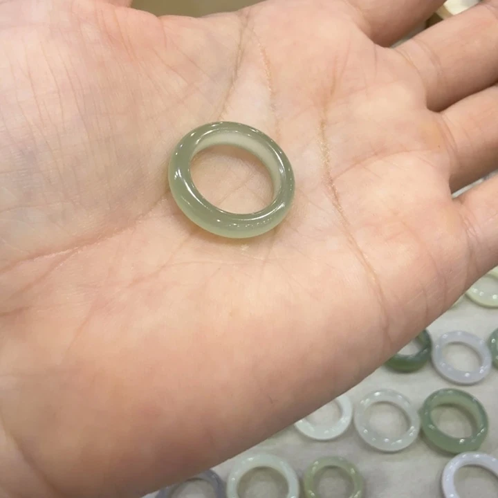 爱***猫和田玉戒指未镶嵌