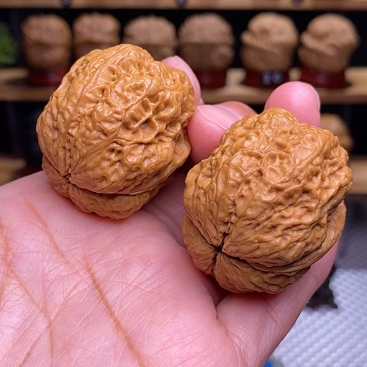 文玩核桃吊坠方天画蝉21