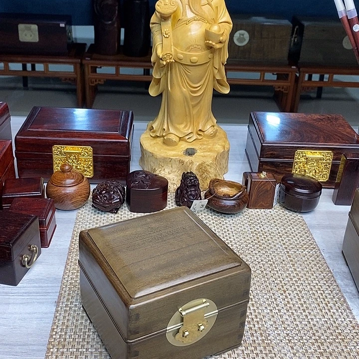 用***1乌木类箱金丝楠阴沉木