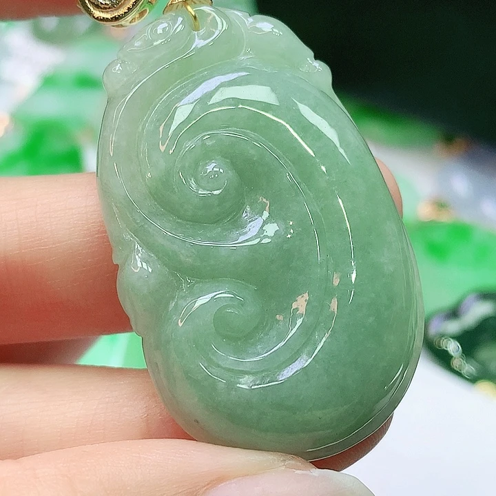 翡翠未镶嵌颈饰翡翠