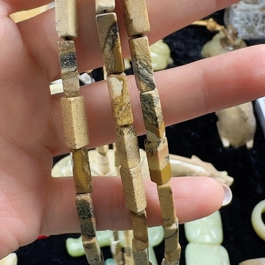 和田玉（糖玉）车挂未镶嵌用****4