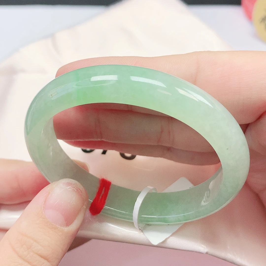 翡翠未镶嵌手镯翡翠678 贵妃54.3