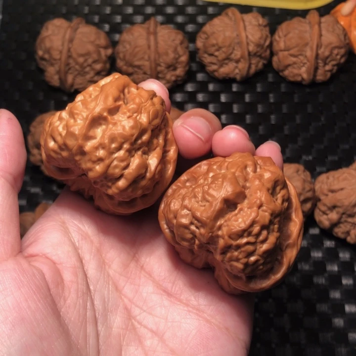 芒***干把件文玩核桃三角蛙