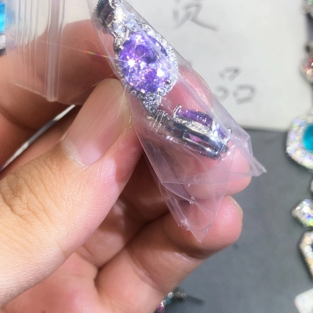 合金石英质玉戒指