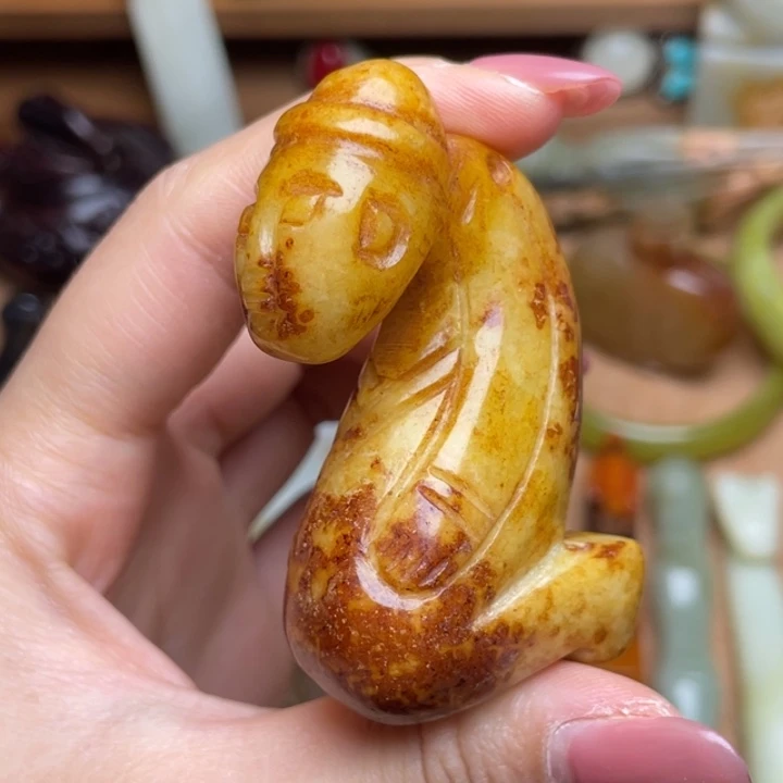 石***融蛇纹石玉未镶嵌颈饰