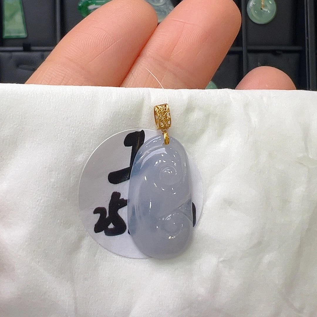 翡翠18K金镶嵌颈饰