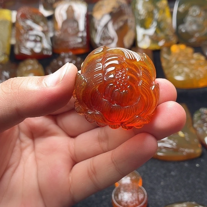 琥珀未镶嵌颈饰66