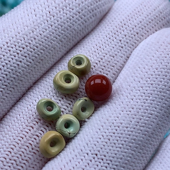 南红玛瑙未镶嵌珠宝奇石